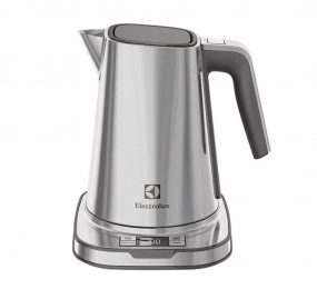 Ấm đun nước Electrolux EEK7804S