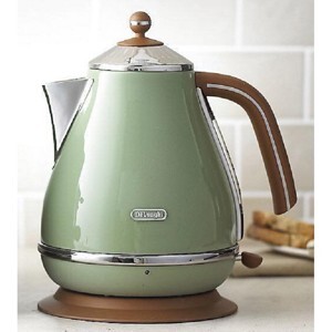 Ấm siêu tốc Delonghi Icona Vintage KBOV