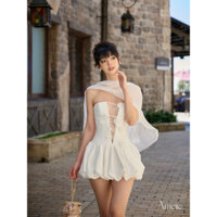 AMELIE - Váy cúp ngực chữ V dáng bí kèm áo choàng   - Juria Dress