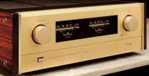 Amply Accuphase E-305V