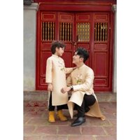 (Ảnh Shop Chụp) Áo Dài Bố và Bé Trai Vĩnh Xuân kết ruy băng với tone màu kem nâu cực sang chào Tết 2025