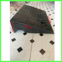 [Ảnh thật] Gờ leo dốc Lên Xuống Xe Hơi - Bậc Lên Xuống Vỉa Hè Cho Bãi Đậu Xe Đường Phố Chuyên Dụng