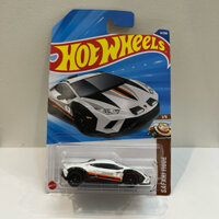 [Ảnh thật] Xe mô hình Hot Wheels Lamborghini Huracan sterrato