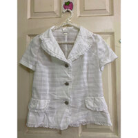 áo blazer trắng ký giả