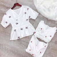 Áo blouse trắng