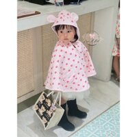 Áo choàng nỉ lông thiết kế có nón tai gấu màu hồng họa tiết trái tim cho bé gái – Min A Kid