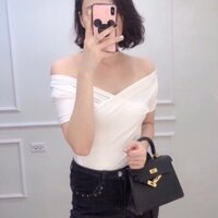 Áo cổ tim chéo nhúm bèo eo.
