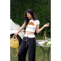 Áo croptop in hình họa tiết EAGER dáng ôm cut out lưng