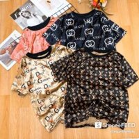 Áo của Trần thanh ngân