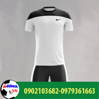 Áo đá banh không logo nike đen trắng 2018