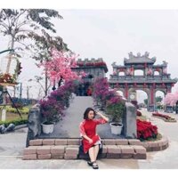 Áo dài đỏ cách tân