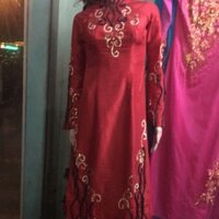 Áo dài đỏ