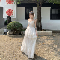 Áo dây xòe phồng - chân váy trắng tiểu thư kiểu Pháp