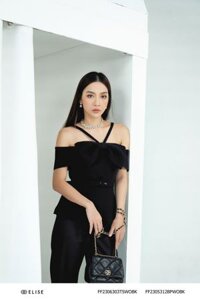 ÁO ĐEN TRỄ VAI NƠ NGỰC DÂY CỔ