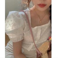 Áo hoa ren cổ vuông