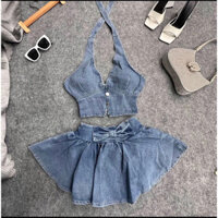 Áo jeans yếm có mút ngực , chân váy jeans xoè có quần bảo hộ đều có chun có giãn