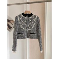 áo khoác dạ lửng đính hạt thiết kế qccc