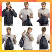 Áo khoác dù kiên balo rút tiện lợi