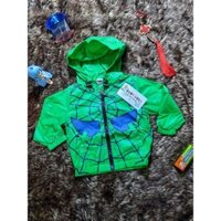 Áo khoác gió 2 lớp mỏng mịn mềm mát Bé trai Baby Susu in nhện có nón,size 1-5(6-14kg), màu xanh lá