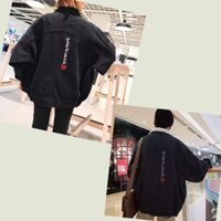 Áo khoác jean nam nữ phong cách Hàn Quốc mang phong cách hiện đại