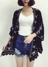 Áo khoác kimono voan ngắn đi biển, viền thổ cẩm mix họa tiết xinh  KM006 - Họa tiết lá - Đen