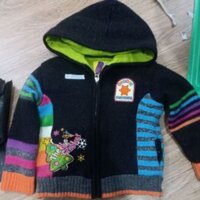 Áo khoác len cho bé