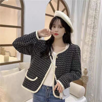 Áo khoác len nữ kẻ màu đen bo viền cúc ngọc NTH Closet