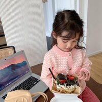 Áo khoác len nút bạc cho bé gái - chất len quả trám siêu xinh - hàng có sẵn - có 3 màu: hồng, đen, đỏ