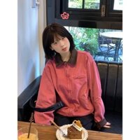 Áo khoác nữ màu hồng với thiết kế rộng rãi và cổ gập