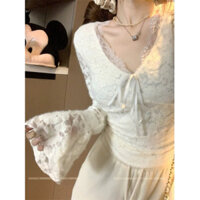 Áo Kiểu Ren Cổ V Tay Loe Dáng Ôm