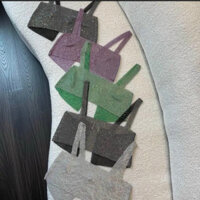 Áo lấp lánh đính đá