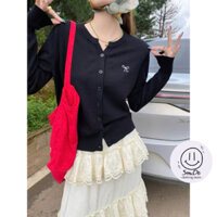Áo Len Cardigan Mỏng, Áo Len Dệt Kim Cổ Tròn Tay Dài Thêu Nơ Nhỏ Ngực Phong Cách Vintage Dành Cho Nữ | Smide Clothing