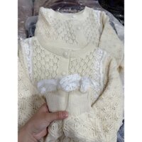 Áo len dài tay phối bèo ren áo len tay bèo giữ nhiệt màu kem màu trắng vải len QCCC Loại 1 dày dặn không xù ulzzang