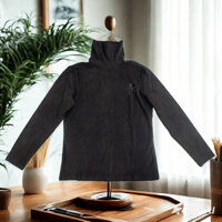 Áo len dài tay thêu cổ lọ nam mới mùa xuân 2025, dáng rộng, có thể mặc như áo khoác ngoài hoặc áo lót