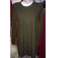 Áo len dáng dài màu rêu