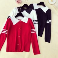 Áo len dệt cổ lá sen