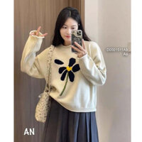 Áo len dệt kim form rộng cổ tròn phối hình bông hoa tay dài