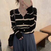 ÁO LEN SỌC TRẮNG ĐEN