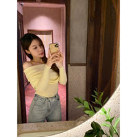 Áo len trễ vai