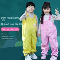Áo mưa trẻ em quần mưa ngoài trời chơi nước phù hợp với một mảnh treo quần mưa treo áo mưa trẻ em 2-8 tuổi