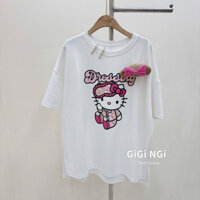 Áo phông hello kitty nơ hồng gắn gấu nâu