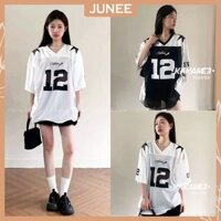 Áo Phông Thể Thao Nữ Số 12 ARCHIVES Đen Trắng Cổ Chữ V Họa Tiết Thêu Đáp Nổi Phối Vai Ngôi Sao Dáng Freesize