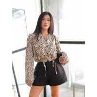 Áo sơ mi Beola kiểu họa tiết da beo tay phồng xinh xắn màu đen be nhẹ Niuot