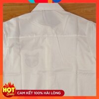 Áo sơ mi nam Hàn Quốc tay dài màu trắng sọc ngang vai, hoa văn trước ngực 041