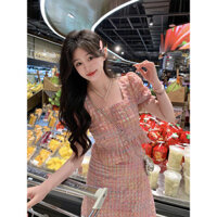 Áo Sơ Mi Ngắn Tay Cổ Vuông Viền Bèo Tay Phồng Chân Váy Dài Vừa Bộ Hai Chiếc Thời Trang Mẫu Mới Mùa Xuân Cho Nữ