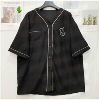 Áo Sơ Mi Nữ Form Rộng Tay Ngắn chất kate lụa Mềm Mịn Với Logo Thỏ - ĐEN - SIZE L