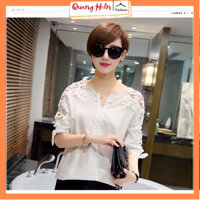 Áo sơ mi phối ren cổ thuyền khoét ngực MS064