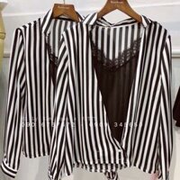 Áo sọc tay dài kèm lót ren đen trong