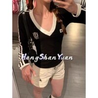 Áo thun dài tay cổ chữ V ba thanh phong cách Mỹ cổ điển dành cho nữ