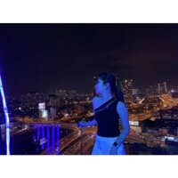 Áo thun dây kéo một bên vai